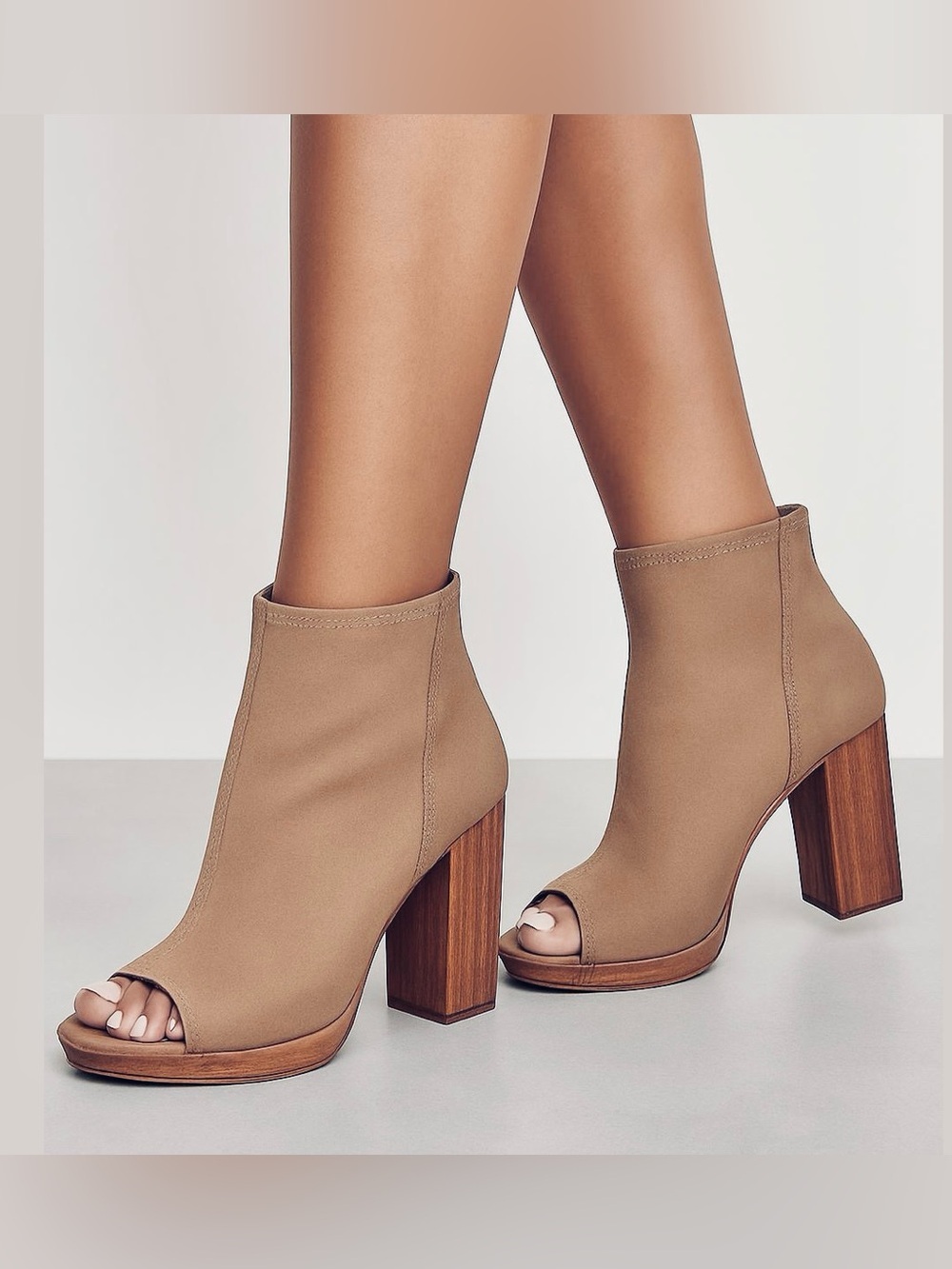 NIB! Stephen Ella back zipper, peekaboo toe, heeled booties size 9